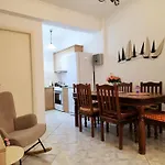 Maisonette * Akráta